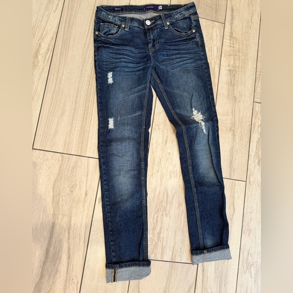 VIGOSS Jeweled Darker Wash Skinny Jeans - Picture 1 of 7